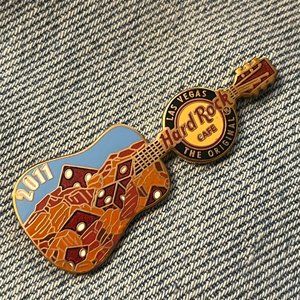 Hard Rock Cafe Pin ~ 2011 Las Vegas ~ Red Rock ~ LE 300